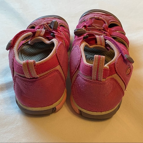 Keen Pink Waterproof Sandals Sz 5 Big Girls - Picture 5 of 7